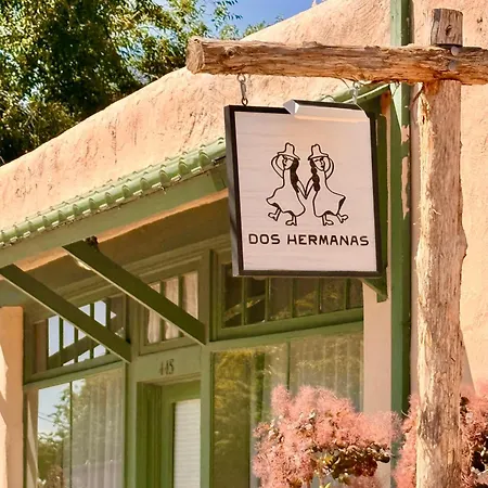 Dos Hermanas Casita 2 Downtown Courtyard