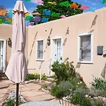 Dos Hermanas Casita 2 Downtown Courtyard